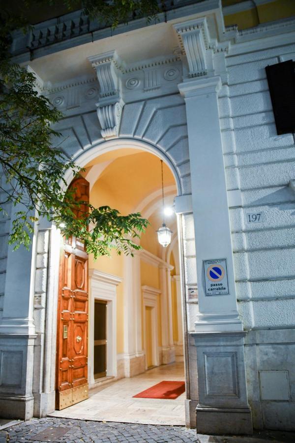 Saint Peter House Germanico * Rom